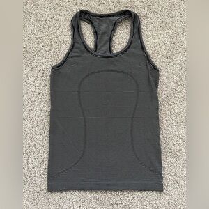 Lululemon Swiftly Tech Tank – Black/Grey Micro Stripe (Size 6)